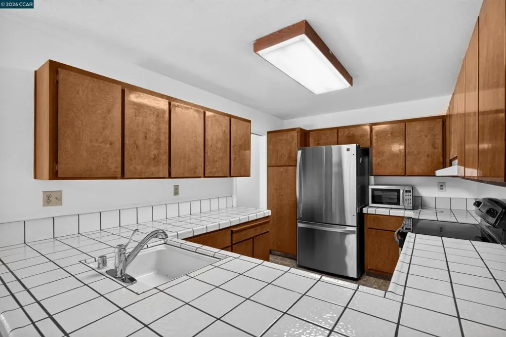 1729 Dalessi Dr Pinole, CA 94564
