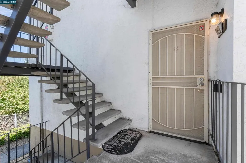 1729 Dalessi Dr Pinole, CA 94564