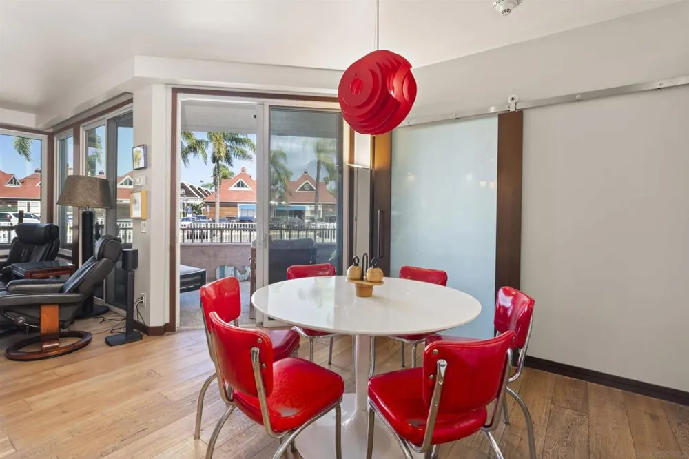 1133 1st St #119 Coronado, CA 92118