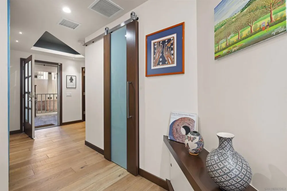 1133 1st St #119 Coronado, CA 92118