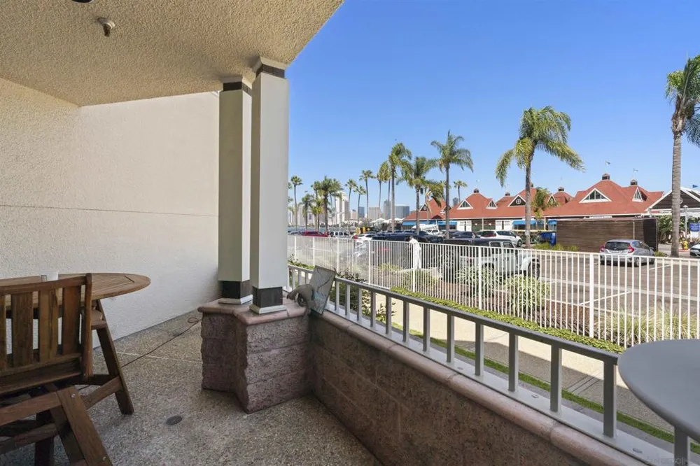1133 1st St #119 Coronado, CA 92118