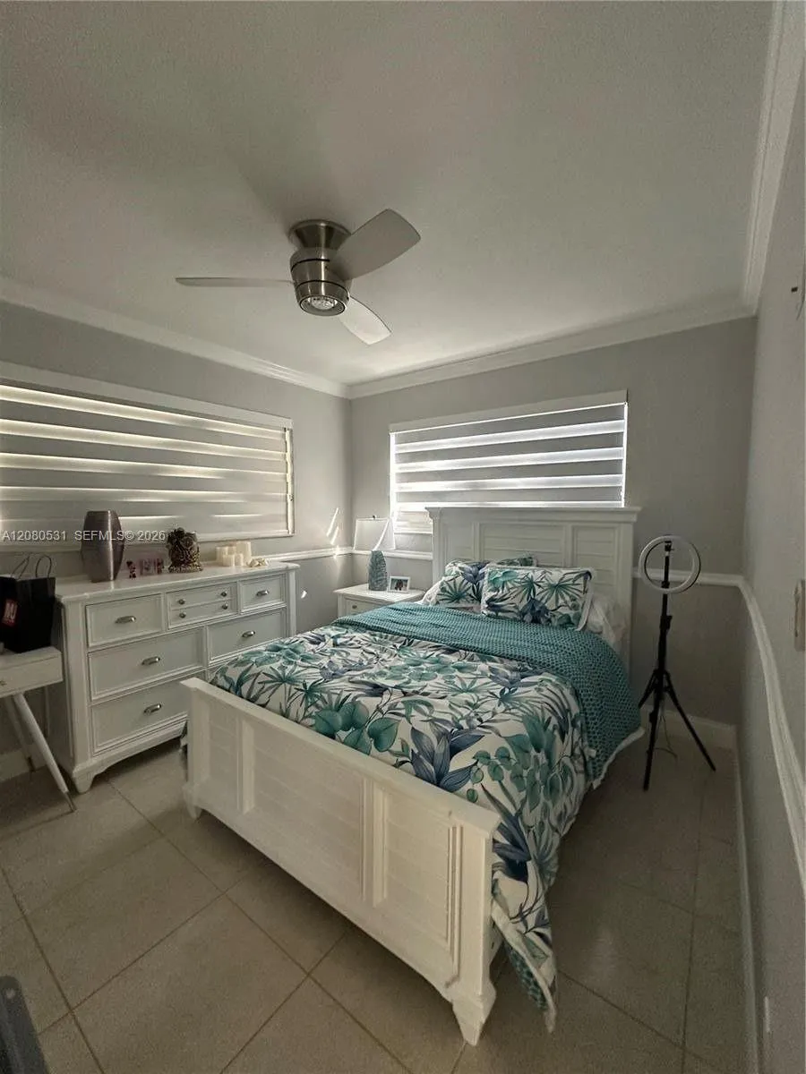 5505 W 14th Ln Hialeah, FL 33012