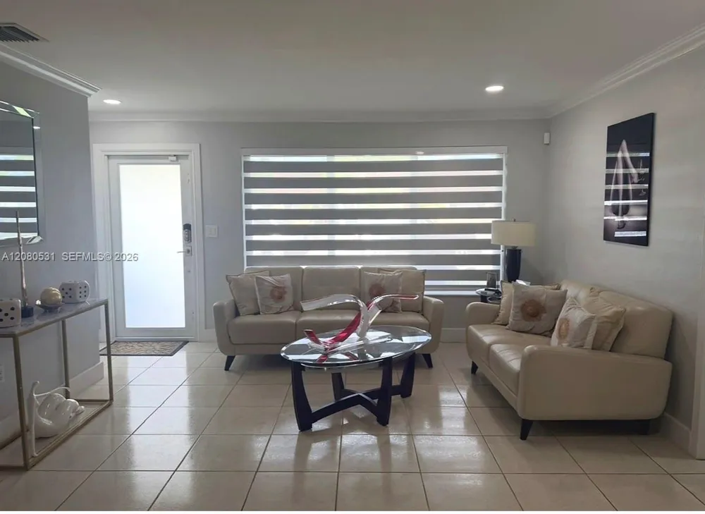 5505 W 14th Ln Hialeah, FL 33012