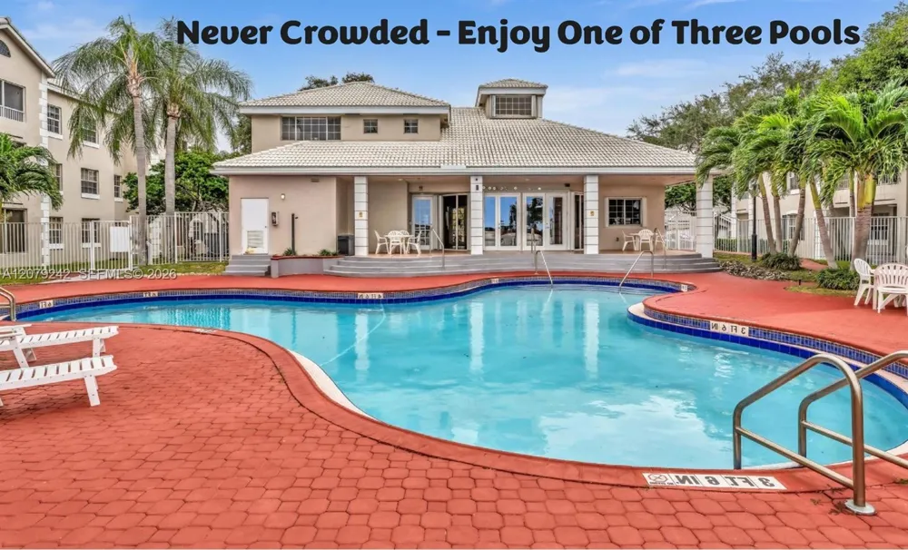 2803 Oakland Forest Dr #206 Oakland Park, FL 33309