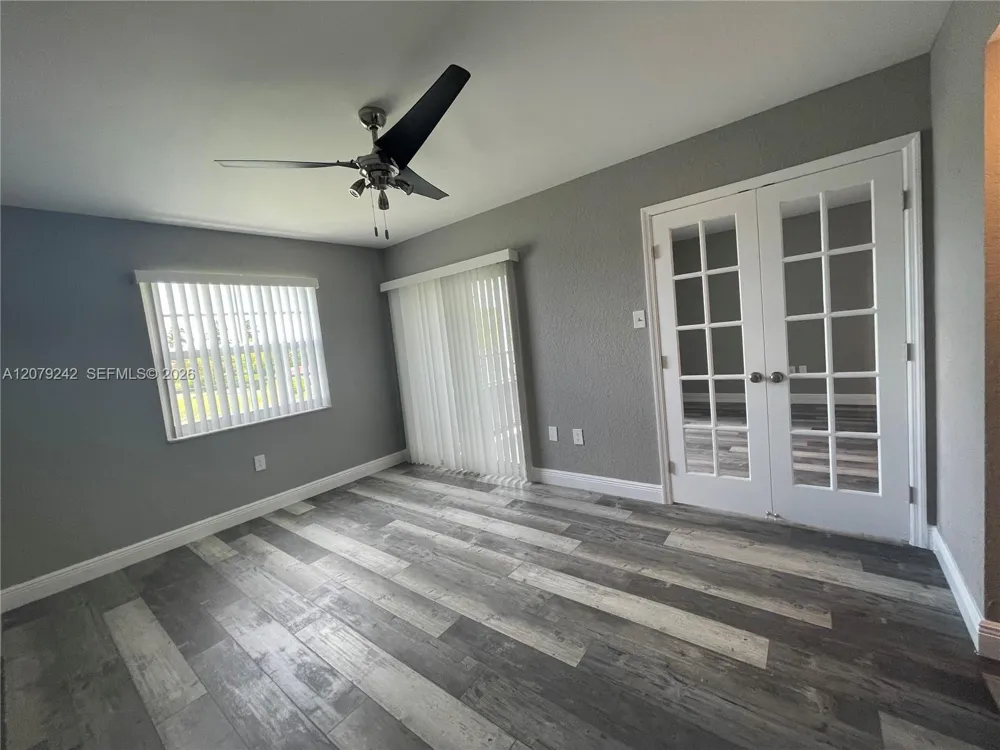 2803 Oakland Forest Dr #206 Oakland Park, FL 33309