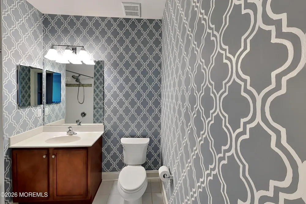 2346 NJ-33 #406 Robbinsville, NJ 08691