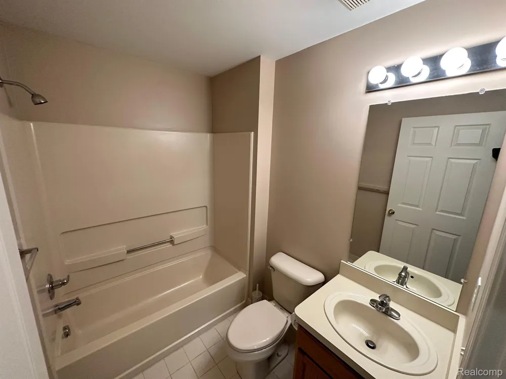 2354 PINECROFT DRIVE Canton Charter Township, MI 48188