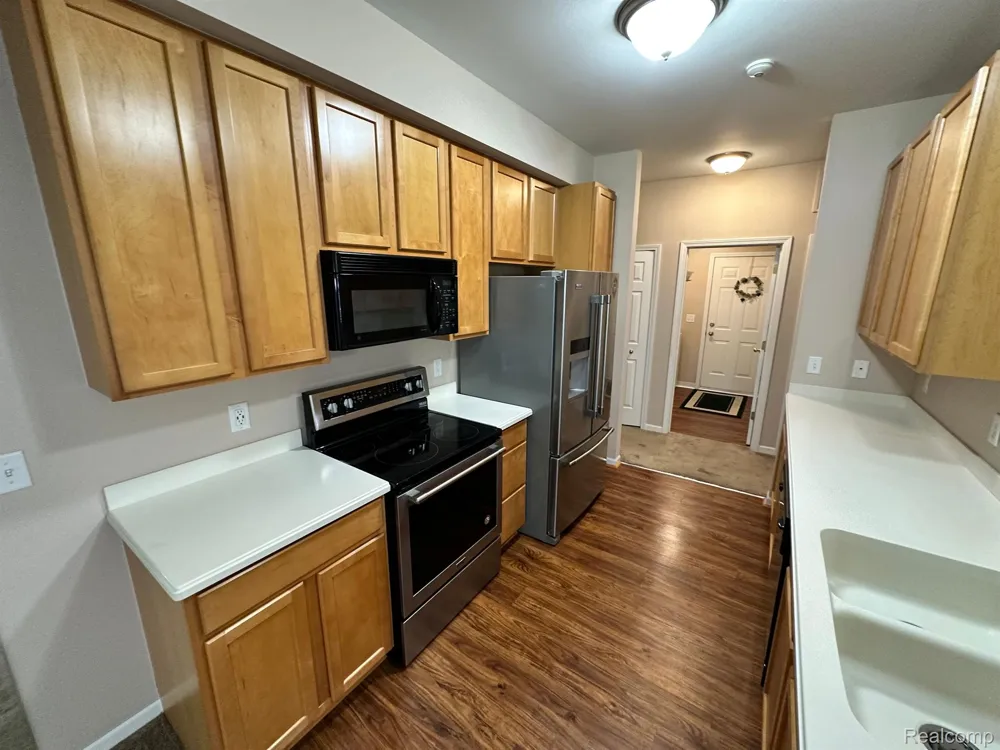 2354 PINECROFT DRIVE Canton Charter Township, MI 48188