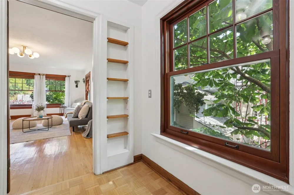 408 Bellevue Avenue E #206 Seattle, WA 98102