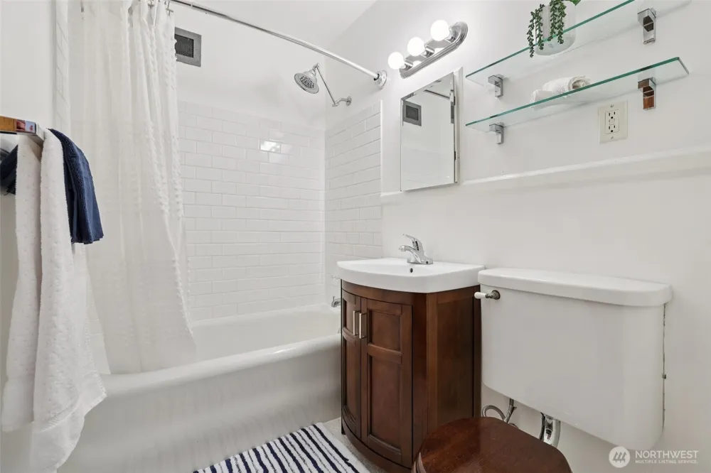 408 Bellevue Avenue E #206 Seattle, WA 98102