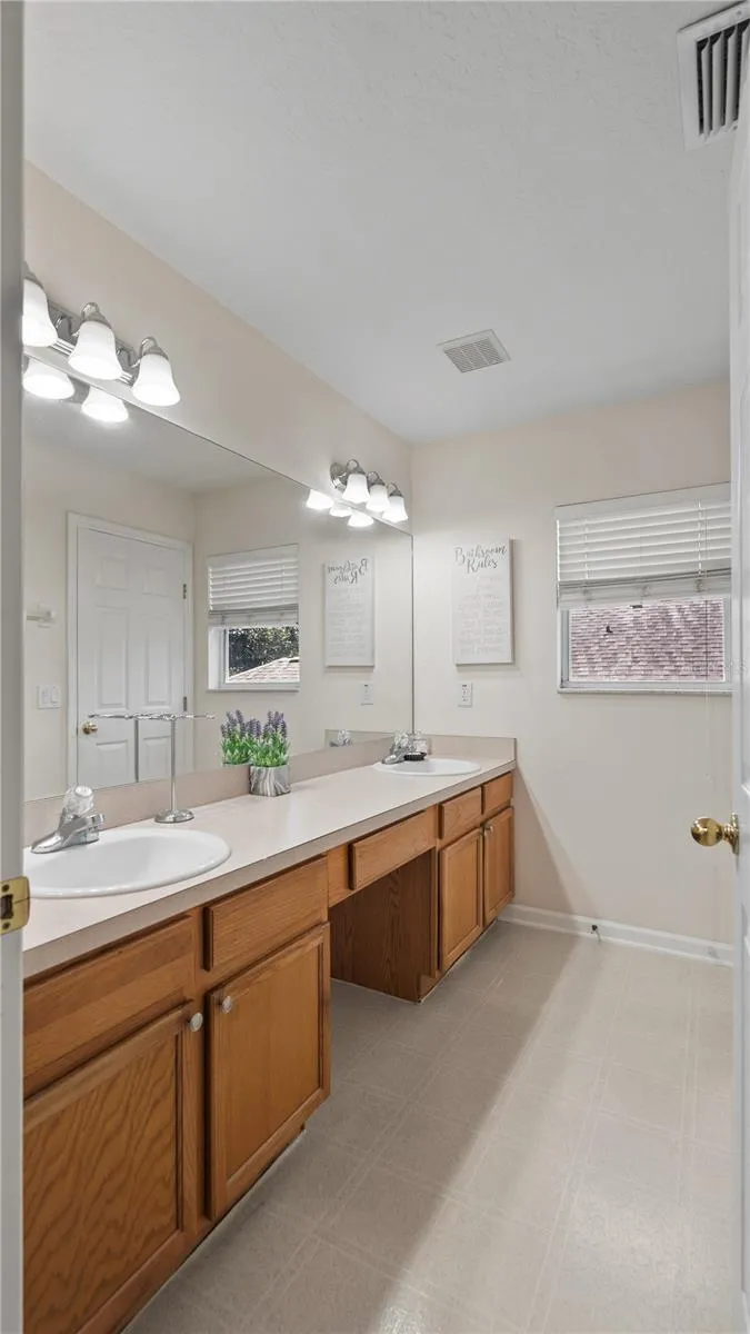 10313 CYPRESS TRAIL DRIVE Orlando, FL 32825
