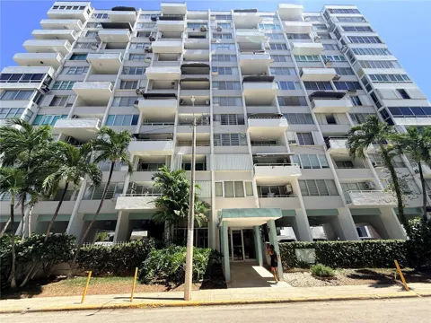 14 CALLE MARSEILLES #204