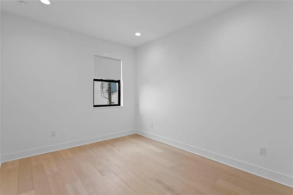 90 COLUMBIA DRIVE #5 Tampa, FL 33606