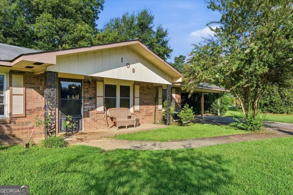 109 Avalon DR Warner Robins, GA 31093