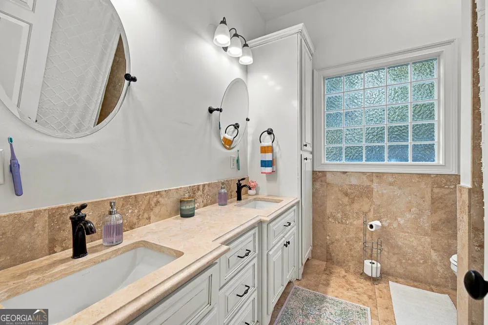 507 Palm Harbor RD St. Simons, GA 31522