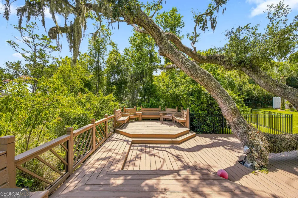507 Palm Harbor RD St. Simons, GA 31522