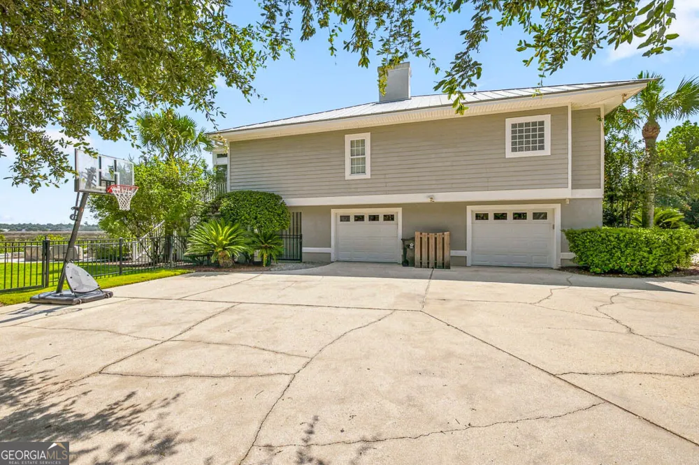 507 Palm Harbor RD St. Simons, GA 31522