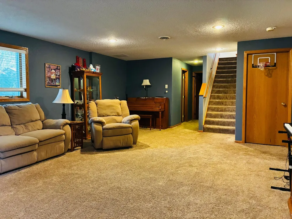 1960 Willow Avenue Worthington, MN 56187