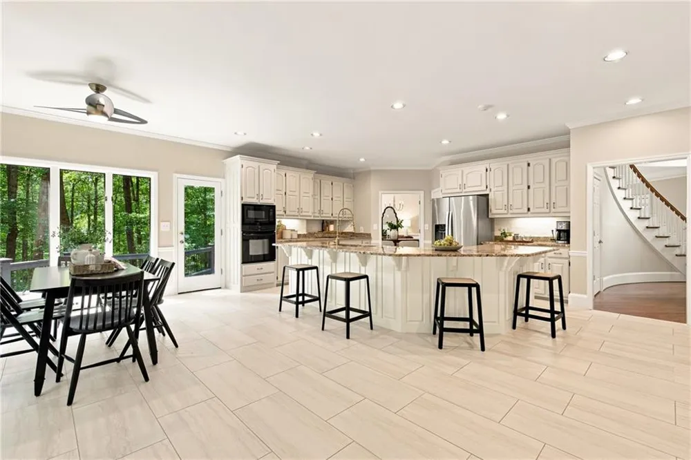 2175 River Cliff Drive Roswell, GA 30076