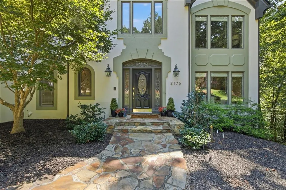 2175 River Cliff Drive Roswell, GA 30076