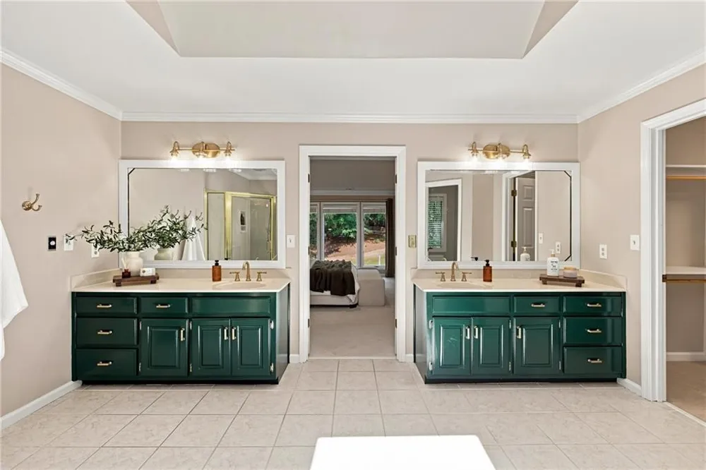 2175 River Cliff Drive Roswell, GA 30076