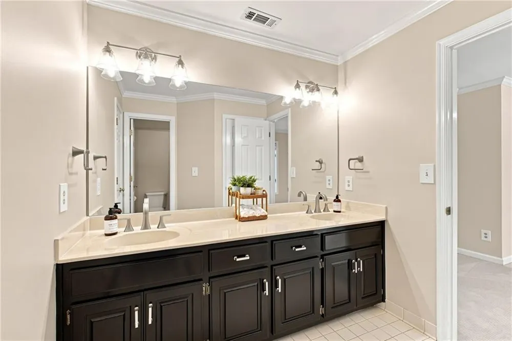 2175 River Cliff Drive Roswell, GA 30076