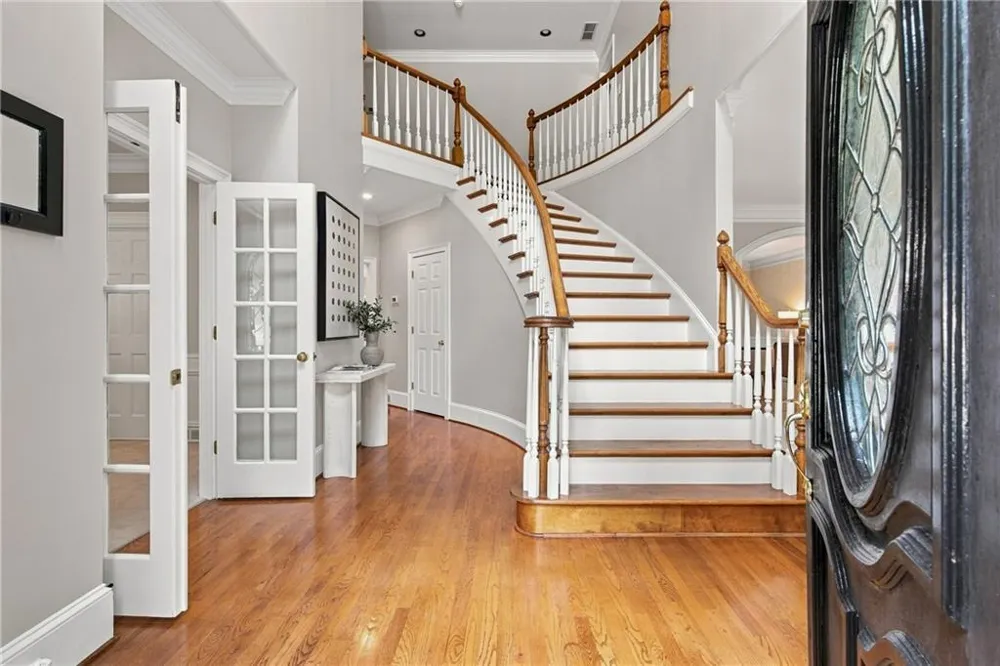 2175 River Cliff Drive Roswell, GA 30076