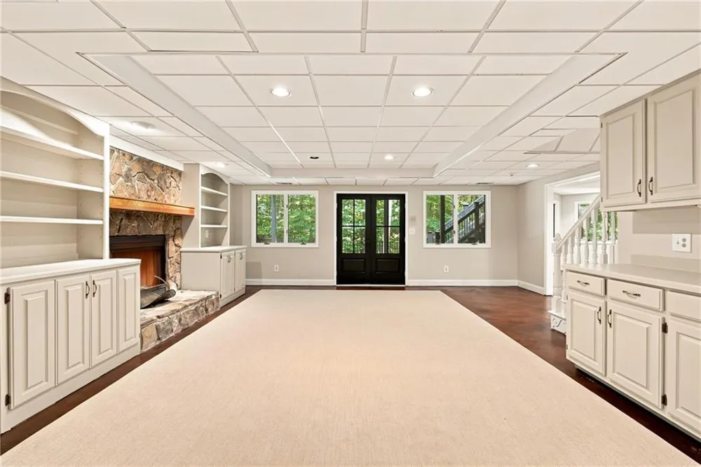 2175 River Cliff Drive Roswell, GA 30076