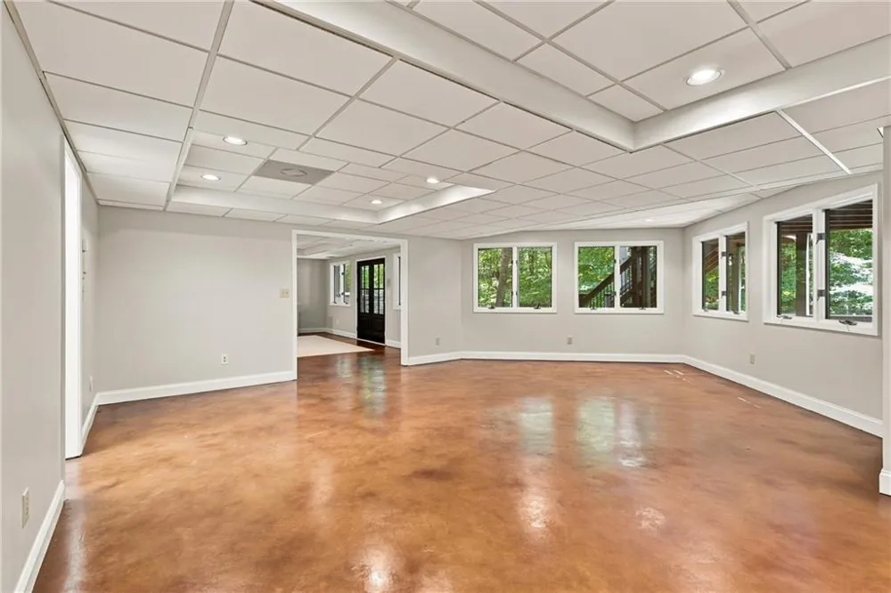2175 River Cliff Drive Roswell, GA 30076