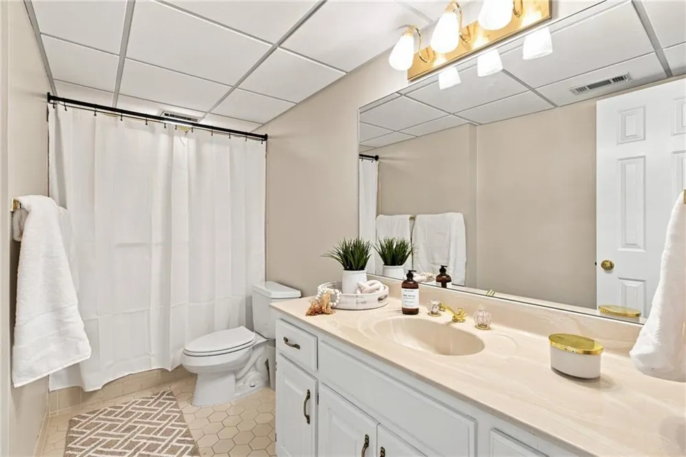 2175 River Cliff Drive Roswell, GA 30076