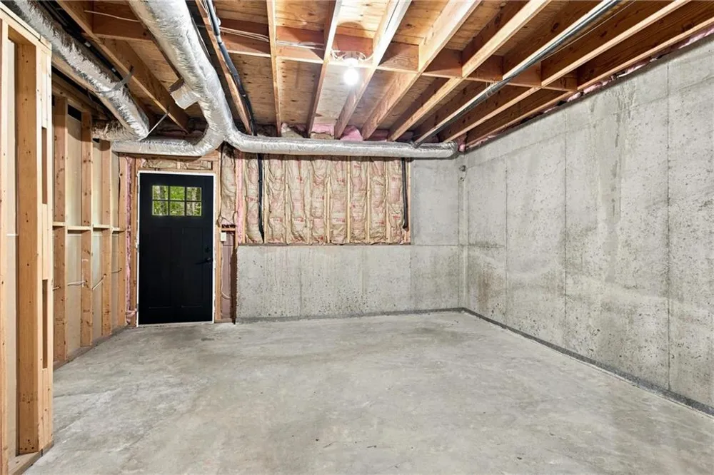 2175 River Cliff Drive Roswell, GA 30076