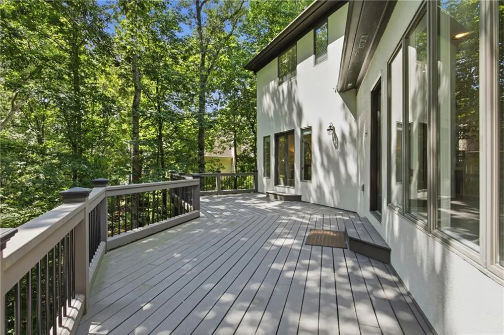 2175 River Cliff Drive Roswell, GA 30076