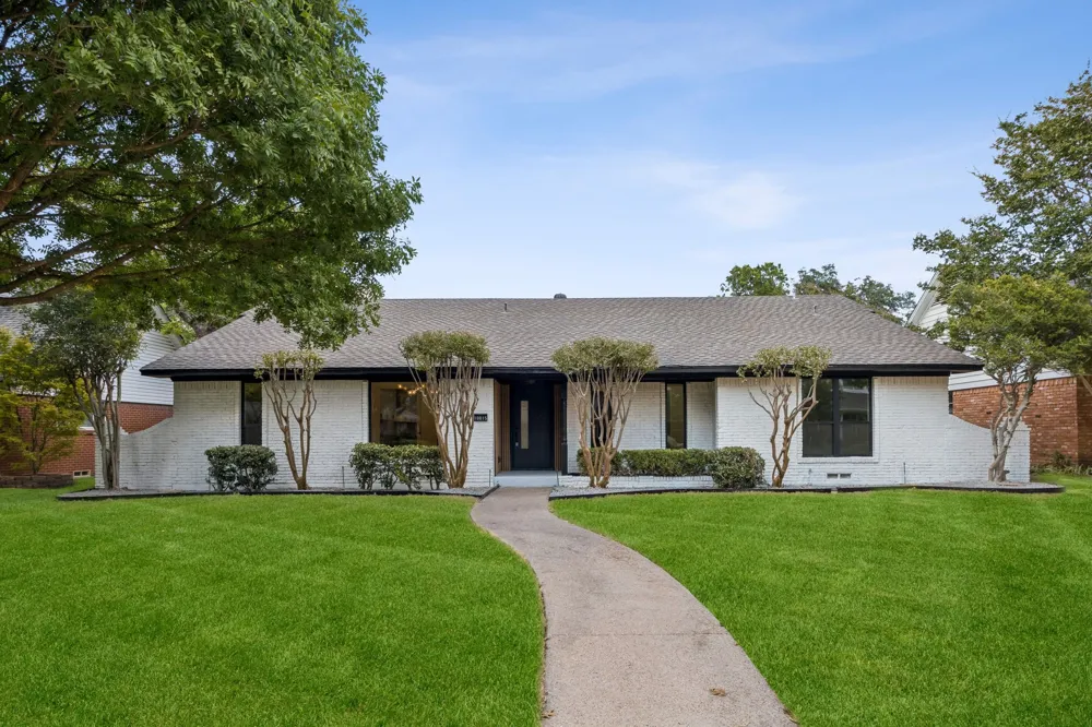 10015 Milltrail Drive Dallas, TX 75238