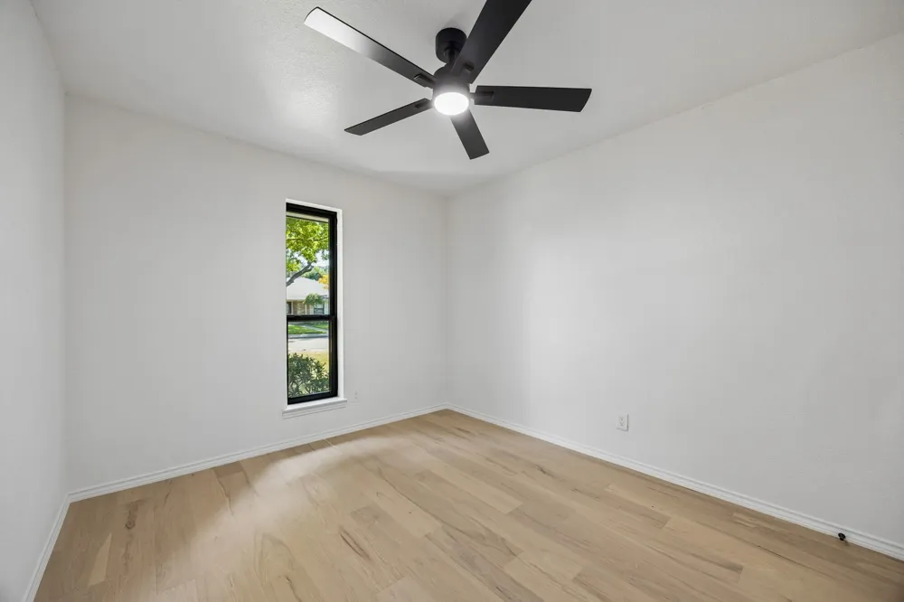 10015 Milltrail Drive Dallas, TX 75238