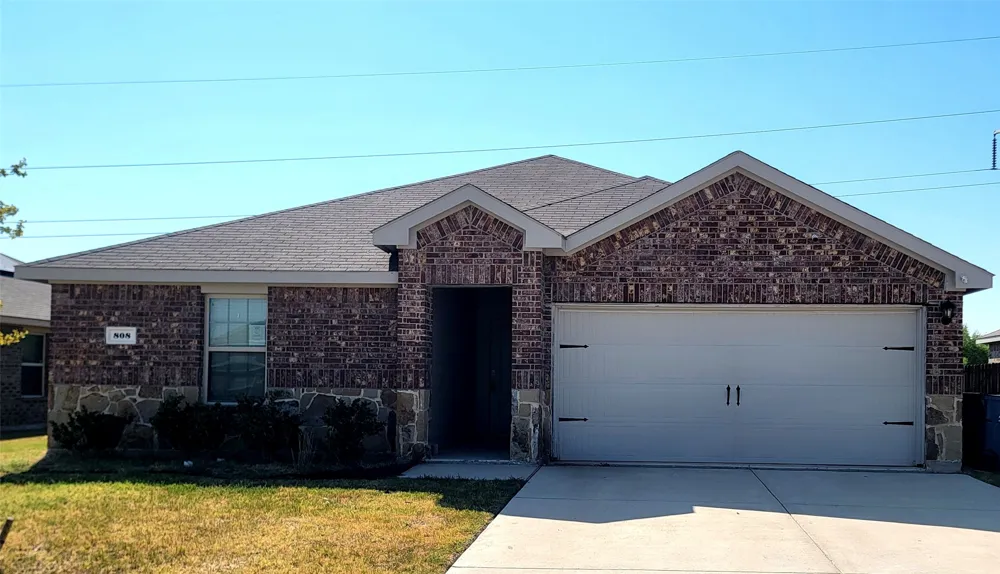 808 Twin Edge Drive Royse City, TX 75189