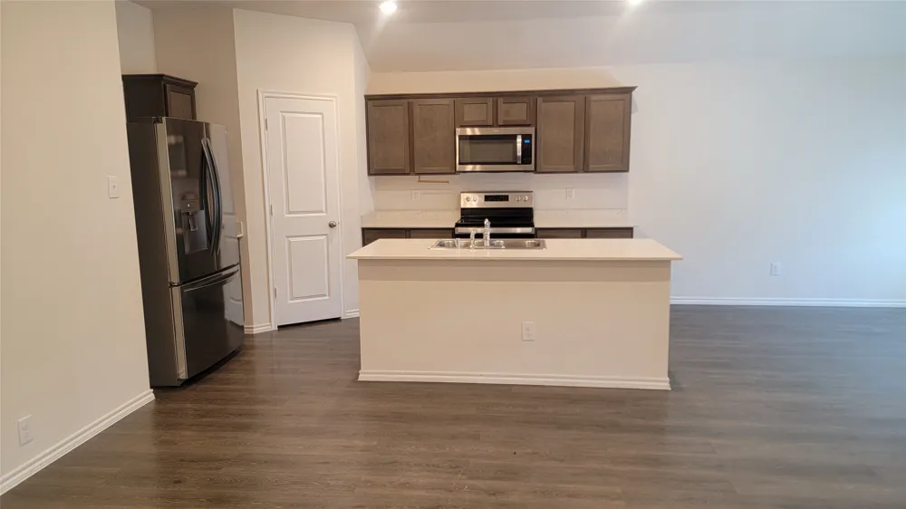 808 Twin Edge Drive Royse City, TX 75189