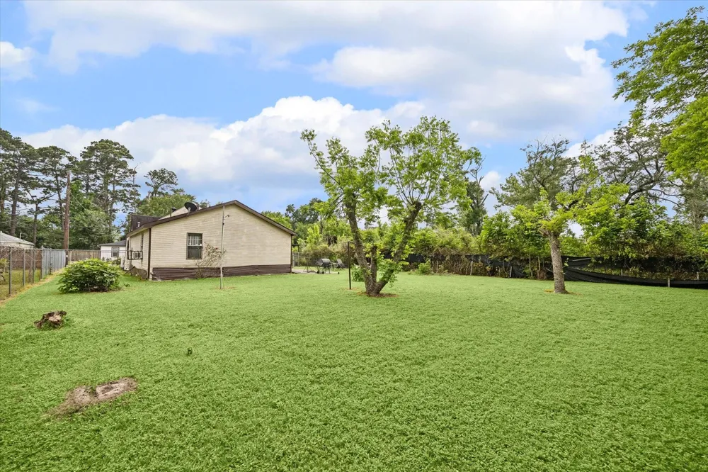 1022 Homer Street Houston, TX 77091