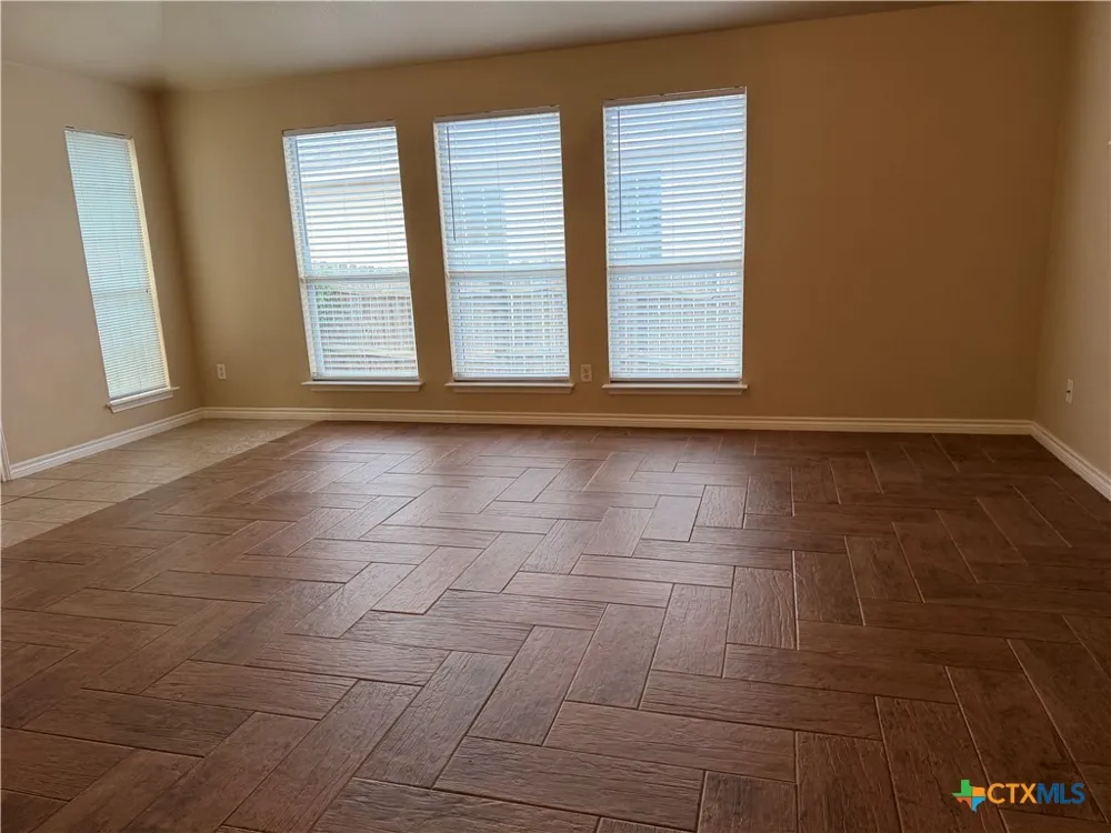 1229 Hilltop Drive San Marcos, TX 78666