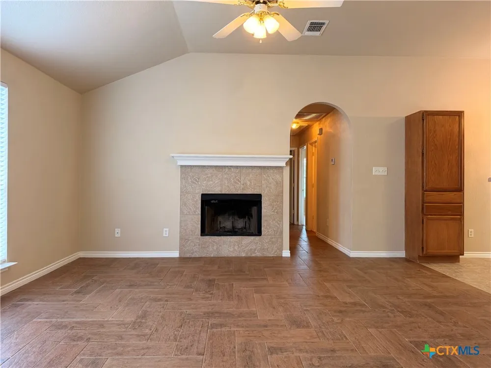 1229 Hilltop Drive San Marcos, TX 78666