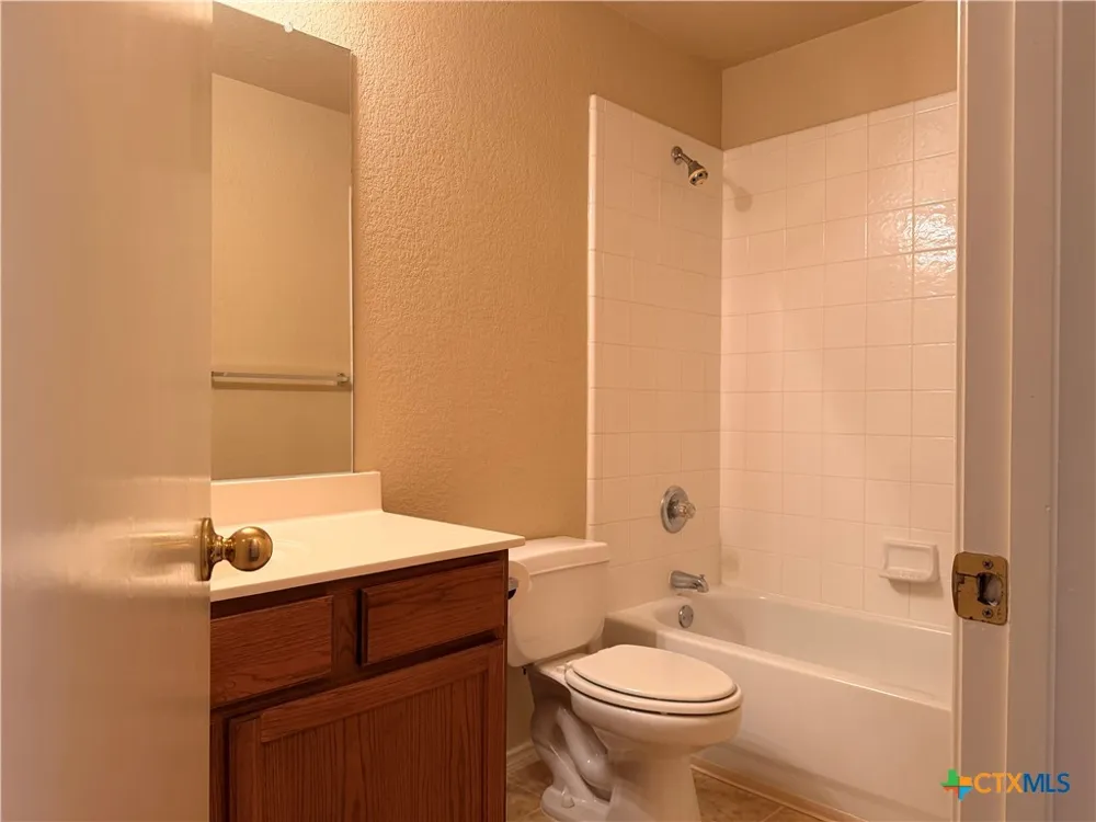 1229 Hilltop Drive San Marcos, TX 78666