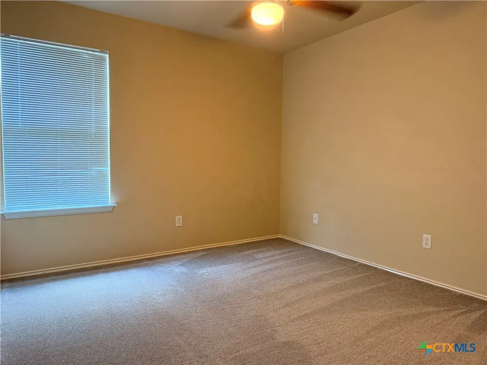 1229 Hilltop Drive San Marcos, TX 78666