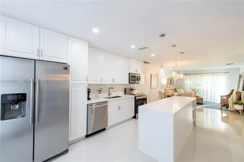 8580 Bella Vista Dr