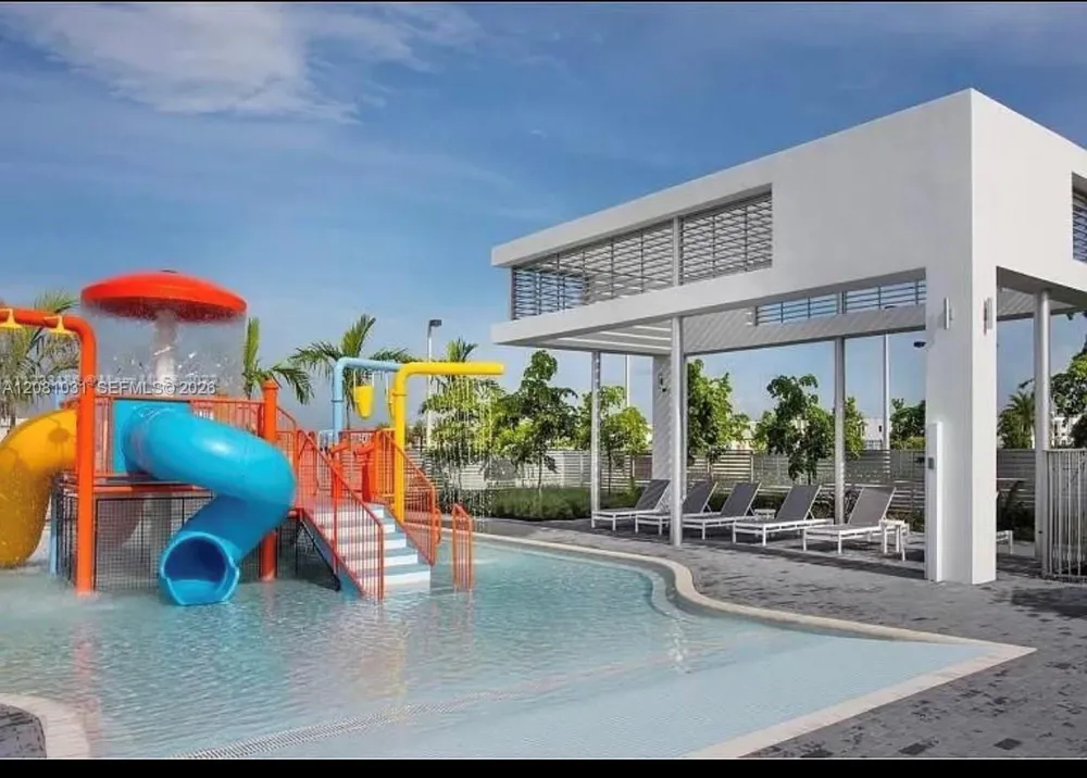 10229 NW 64th Ter #303 Doral, FL 33178