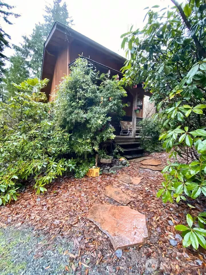 2071 Pheasant Farm Lane Freeland, WA 98249