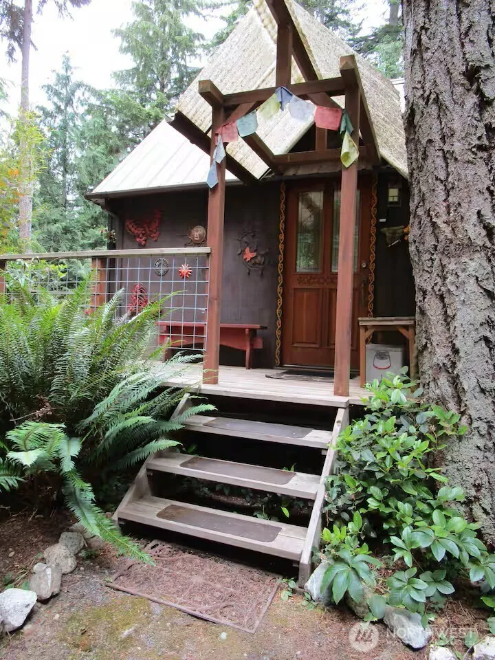 2071 Pheasant Farm Lane Freeland, WA 98249