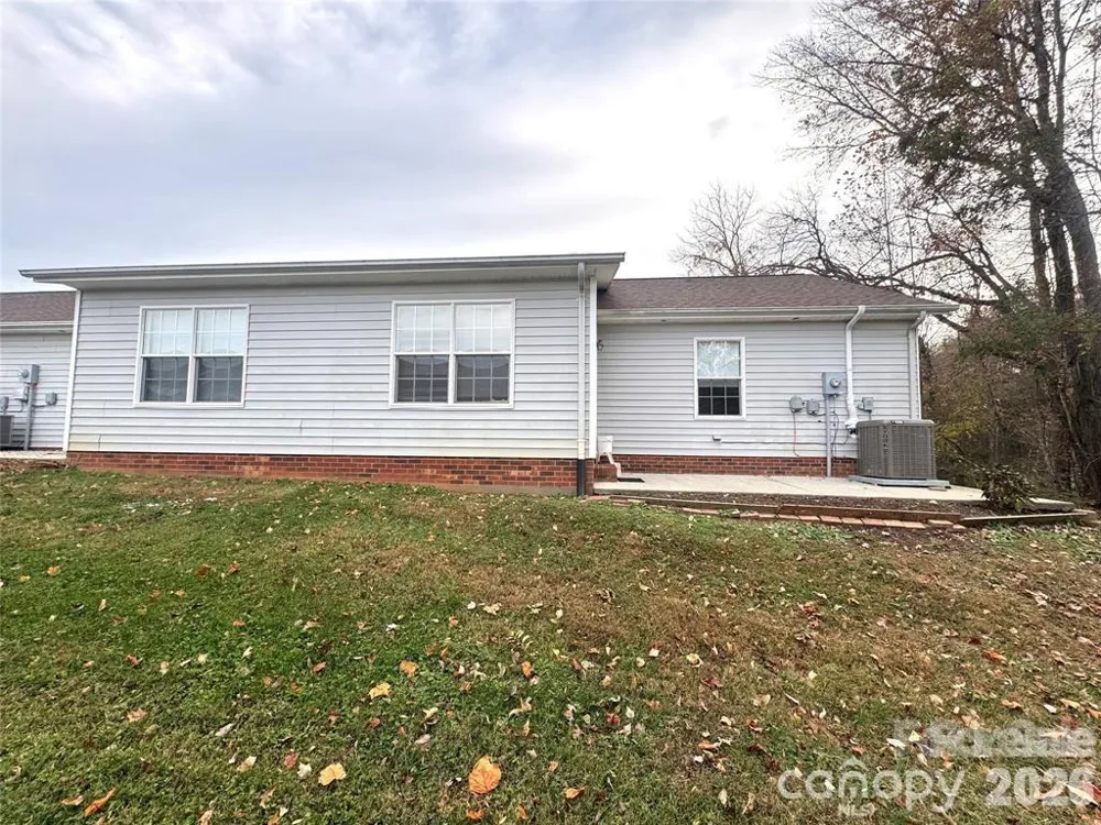 117 24th Street NW Hickory, NC 28601