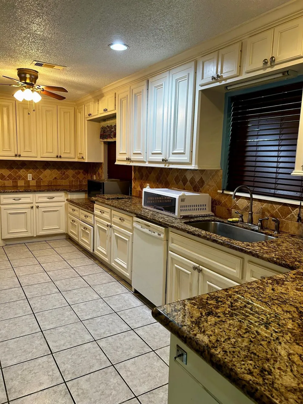 12611 Tammarack Drive Houston, TX 77013