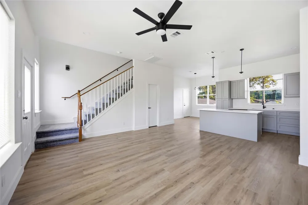 2809 Toyah Avenue Houston, TX 77039