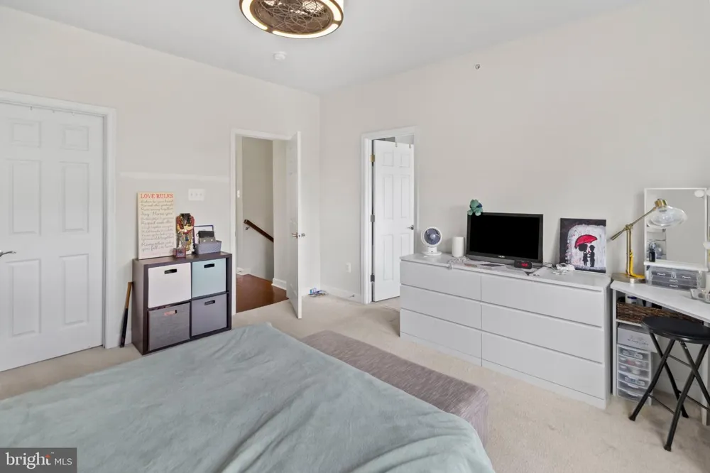 9505 SYCAMORE GRV Upper Marlboro, MD 20772
