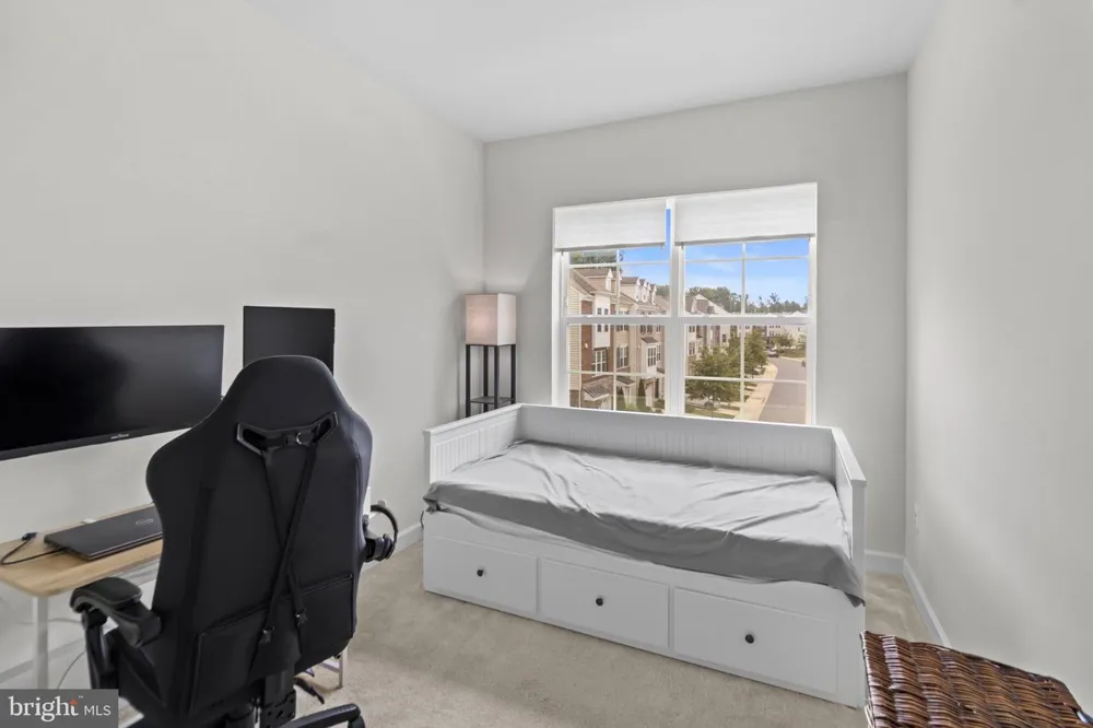 9505 SYCAMORE GRV Upper Marlboro, MD 20772